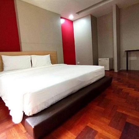 Go Inn Silom Road -Bts Saint Louis Bangkok Exterior photo