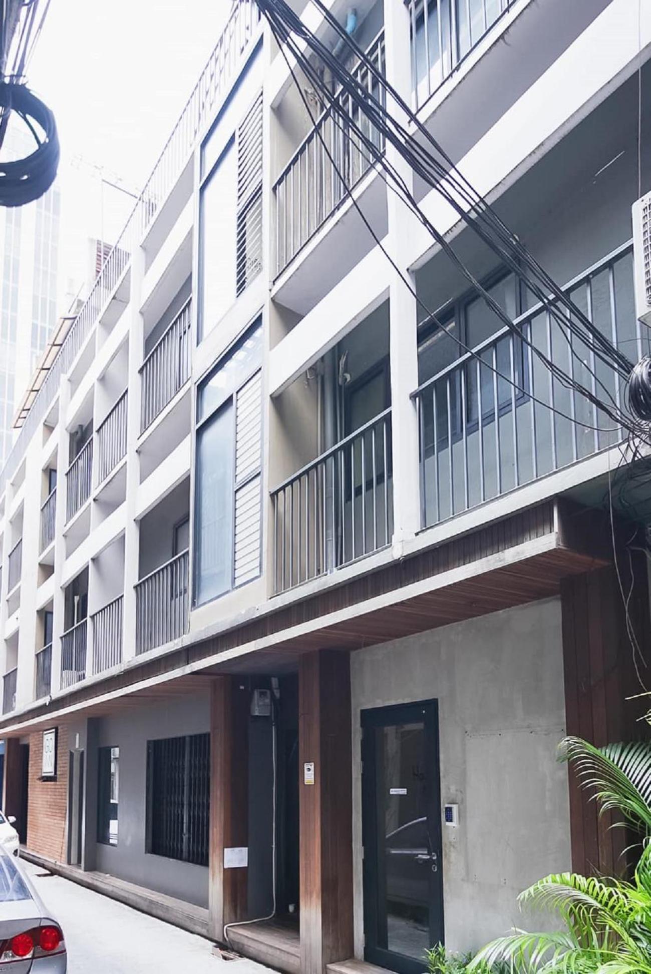 Go Inn Silom Road -Bts Saint Louis Bangkok Exterior photo